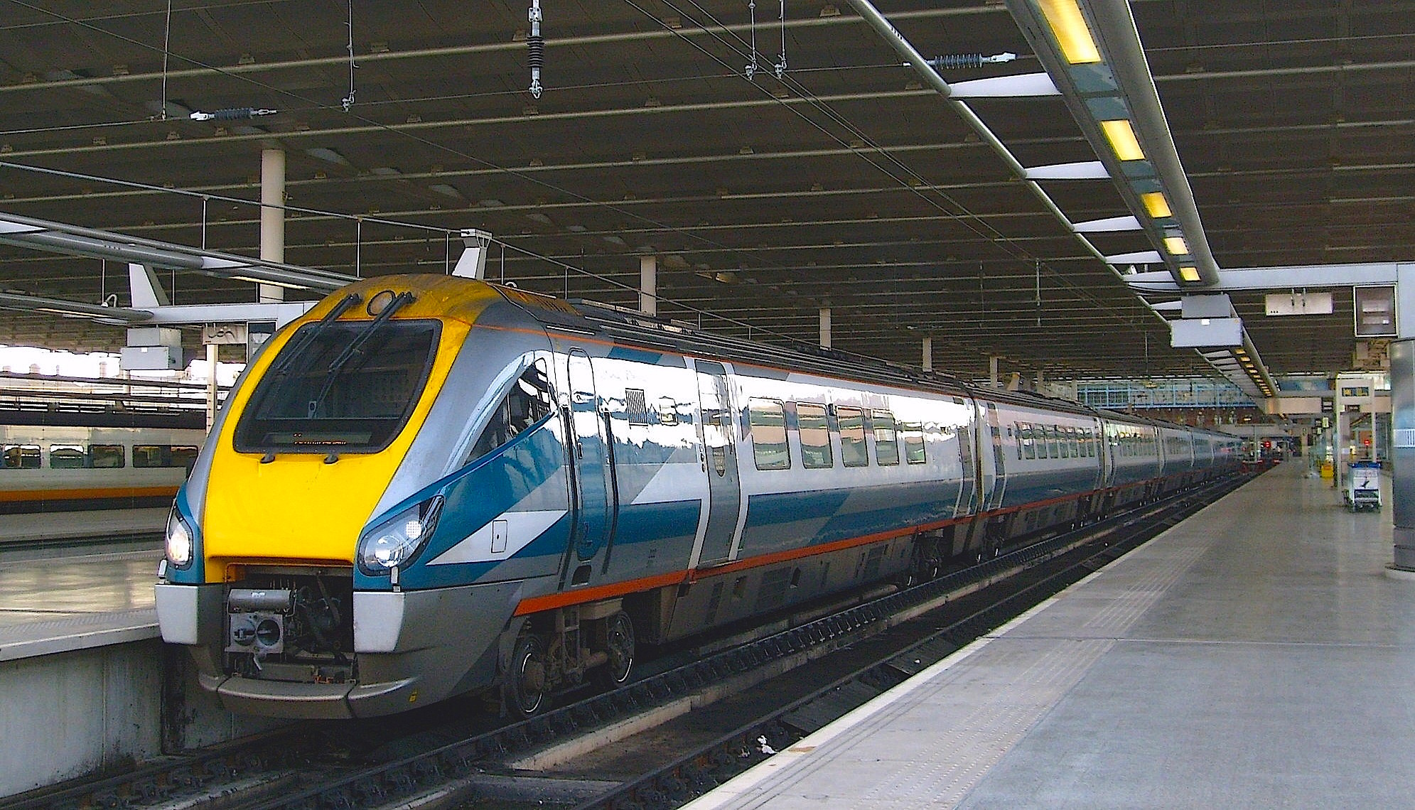 A 222 in old Midland Mainline livery